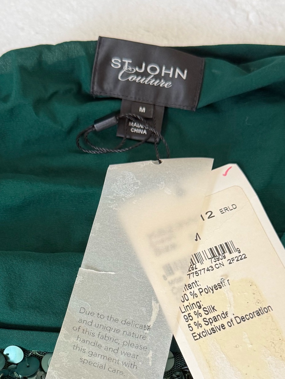 READ- Damaged St John Couture Heavy Dark Green Sequin Top Women's Material - Picture 5 of 9